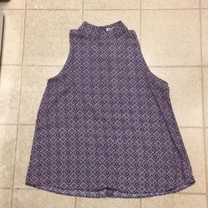 Pattern oriented shirt